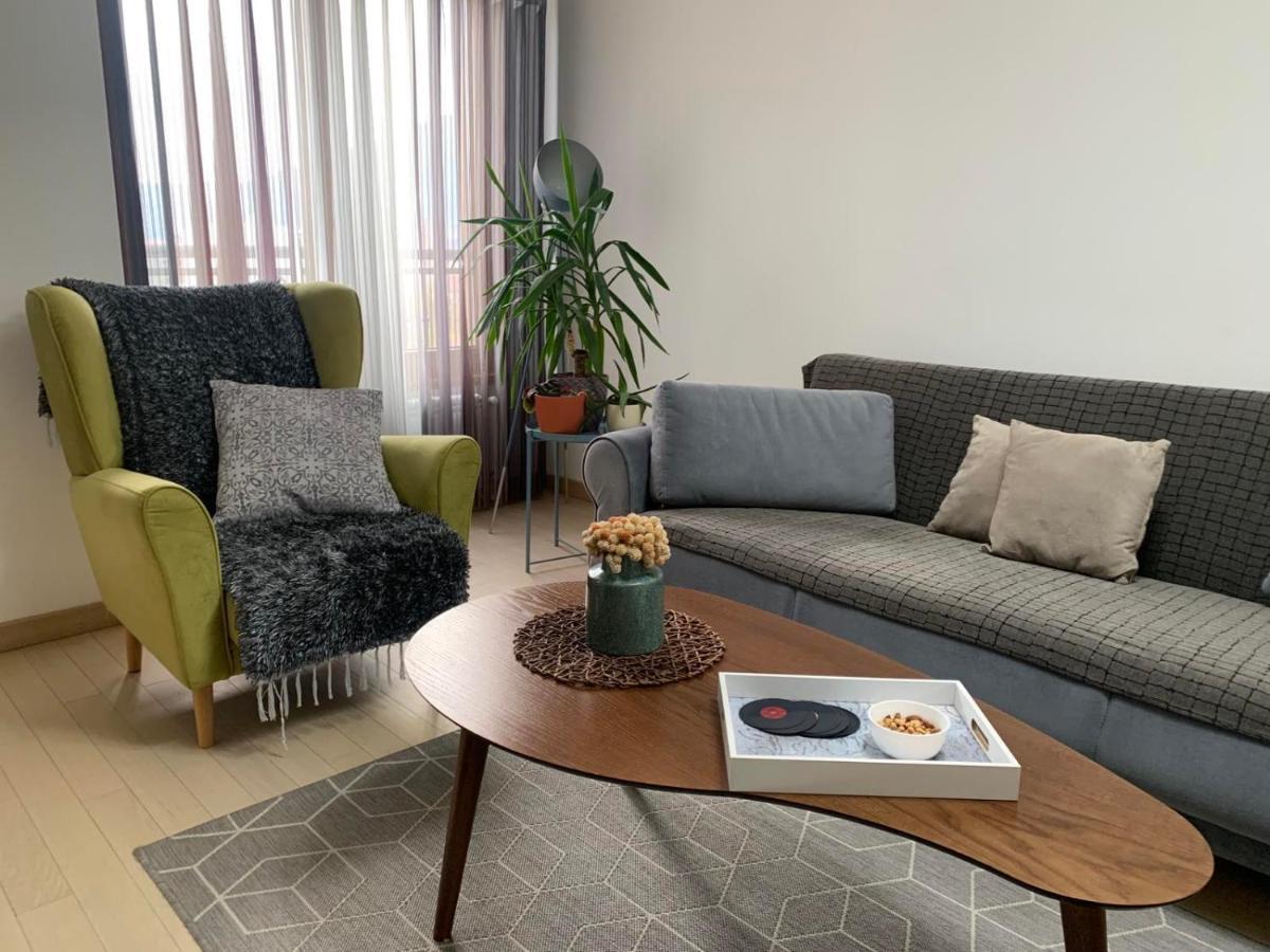 Modern Flatiron Apartment, Skopje Center Luaran gambar