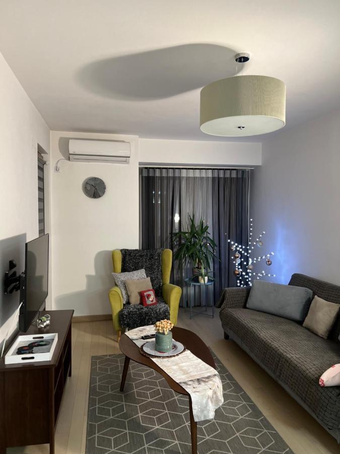 Modern Flatiron Apartment, Skopje Center Luaran gambar
