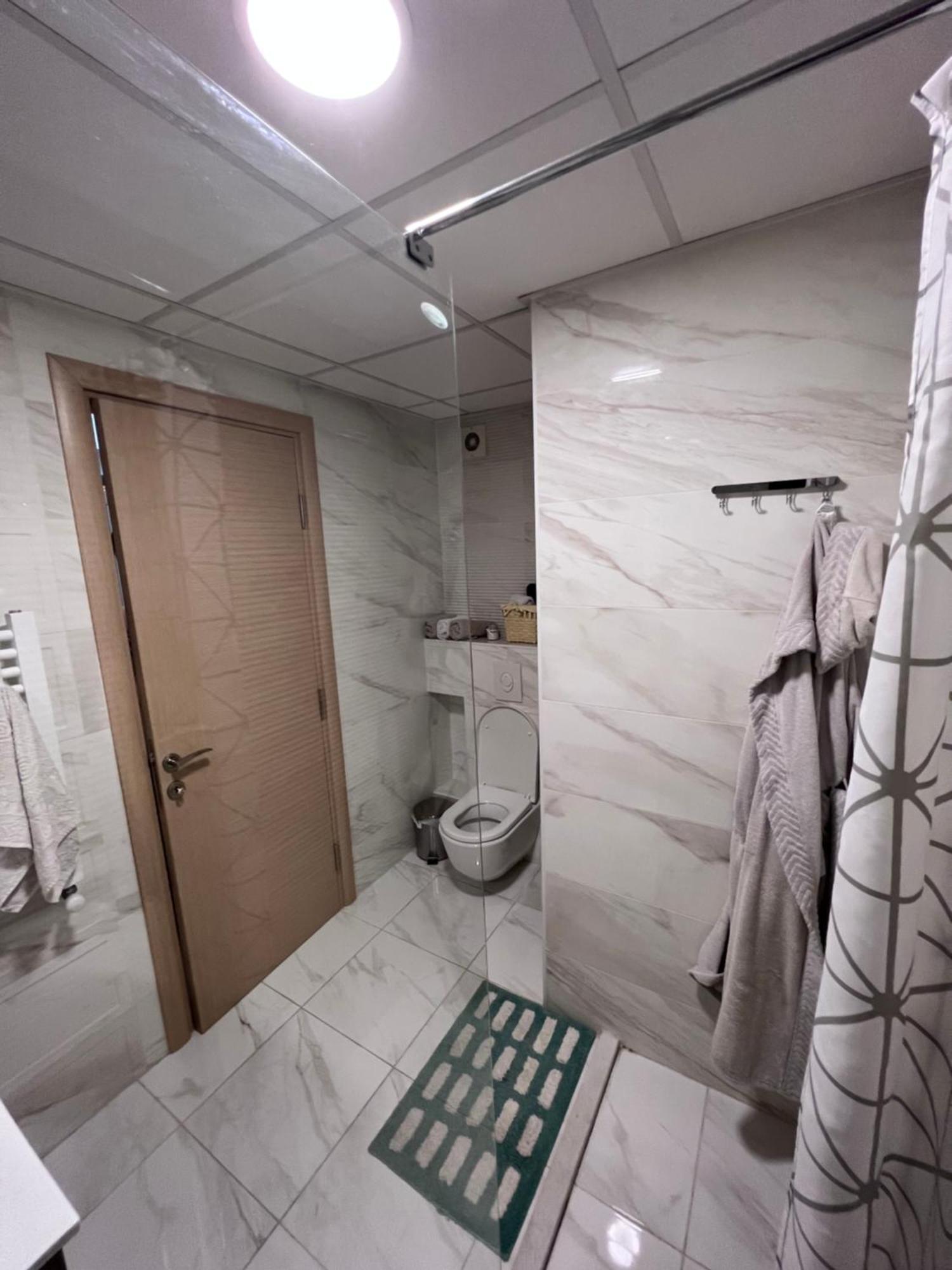 Modern Flatiron Apartment, Skopje Center Luaran gambar